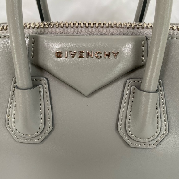 Givenchy mini Antigona in smooth grey leather - Picture 3 of 11